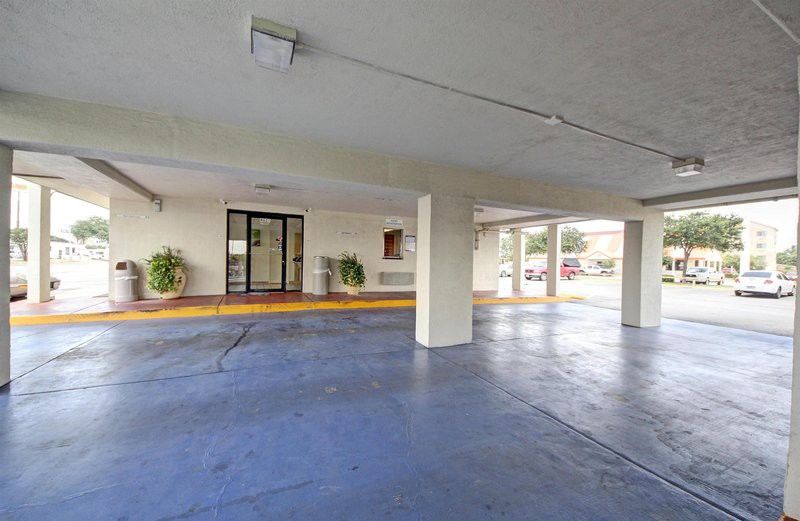 Red Roof Inn San Antonio Northeast - Rittiman Rd Extérieur photo
