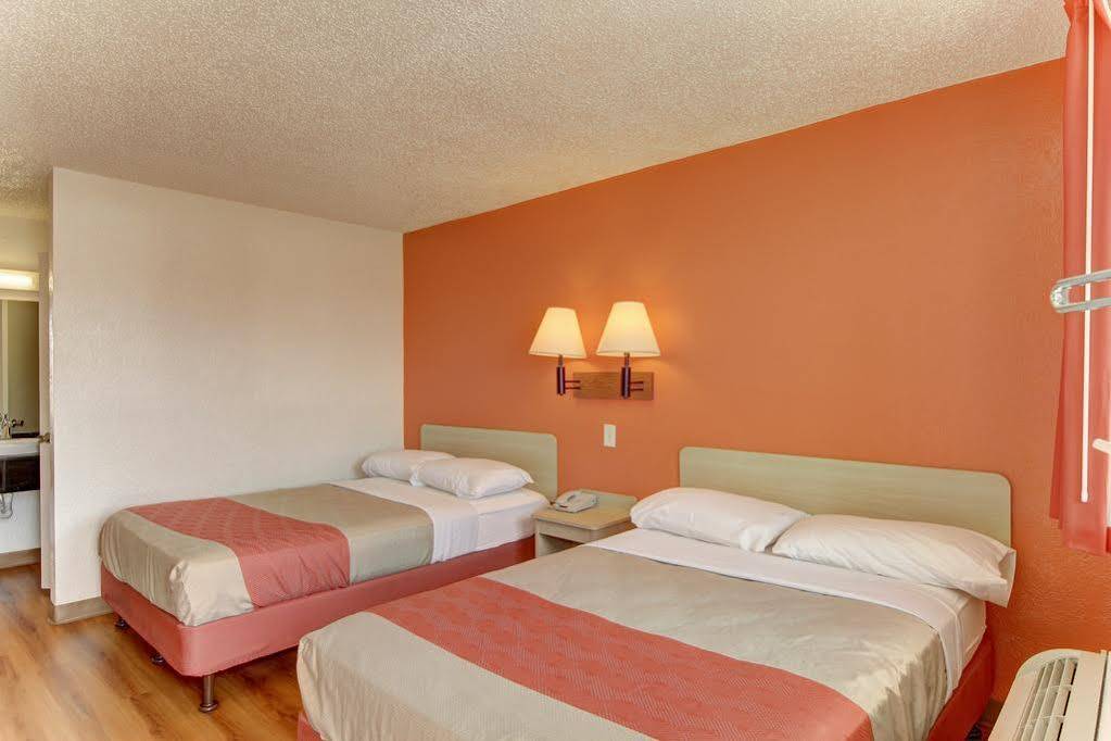 Red Roof Inn San Antonio Northeast - Rittiman Rd Extérieur photo