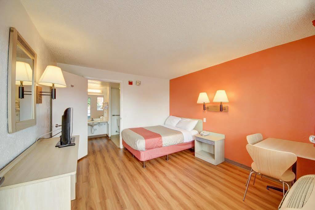 Red Roof Inn San Antonio Northeast - Rittiman Rd Extérieur photo