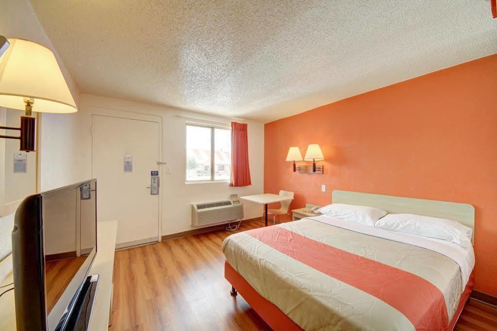 Red Roof Inn San Antonio Northeast - Rittiman Rd Extérieur photo