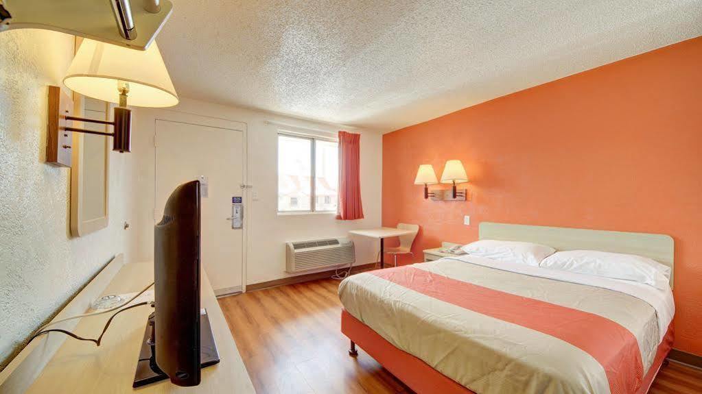 Red Roof Inn San Antonio Northeast - Rittiman Rd Extérieur photo